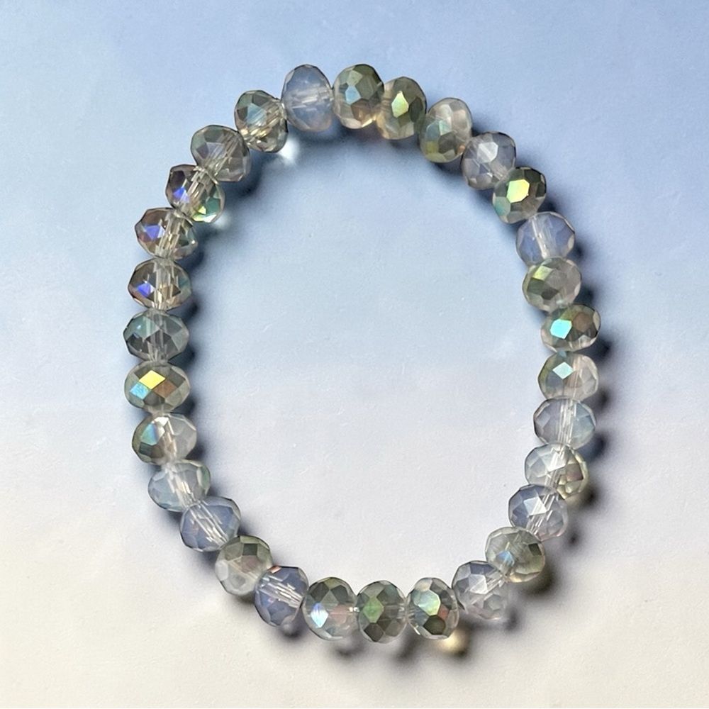 Iridescent Gray Crystal Glass Beaded Stretch Bracelet